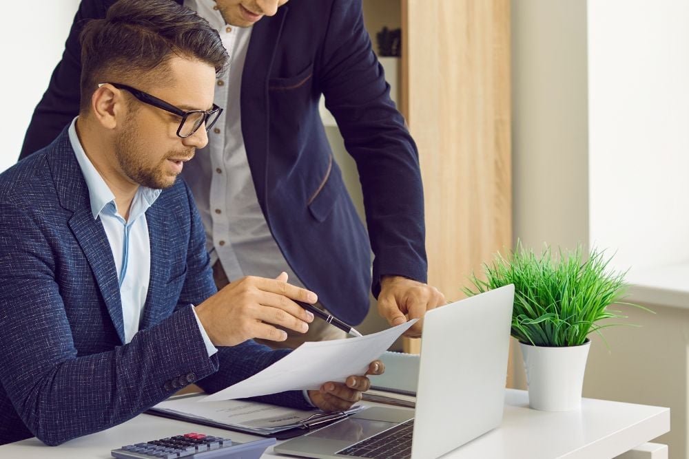 Tout savoir sur le métier de Chargé(e) de reporting